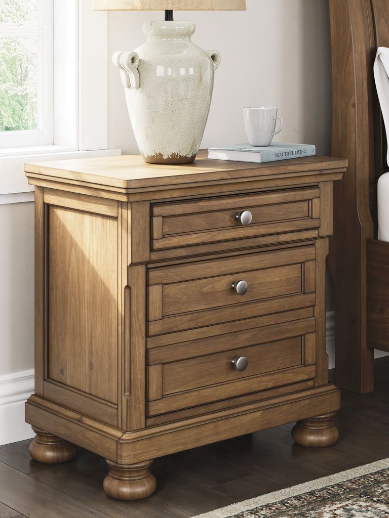 Glarrison Nightstand In Medium Brown NCB77992