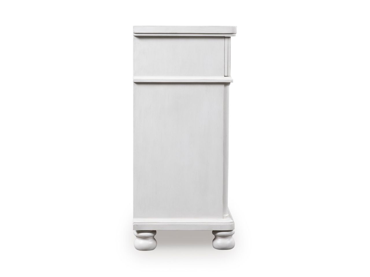 Greddinton Dresser In Antique White NCB82331