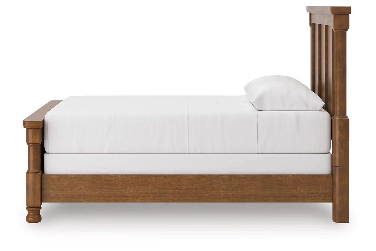 Greddinton Queen Poster Bed In Brown NCB824B2
