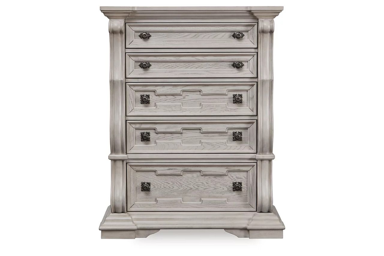 Valleymont Chest of Drawers In Antique White NCB94846