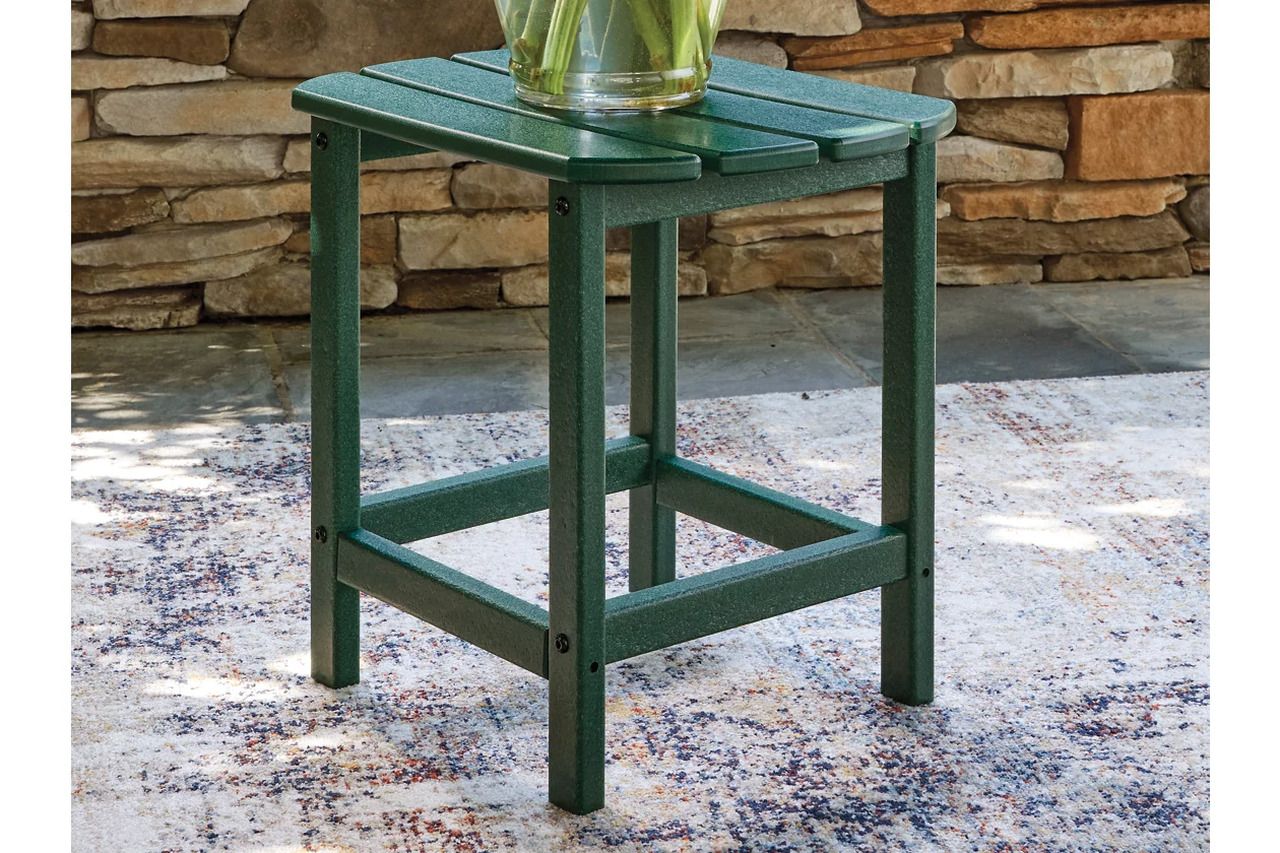 Sundown Treasure Outdoor End Table In Green NCP007703