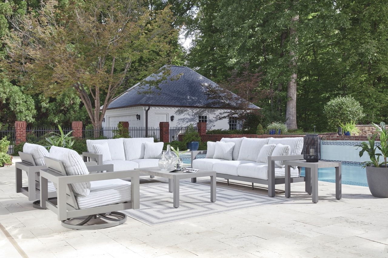 Agoda Pearl Outdoor Coffee Table In Gray NCP695701