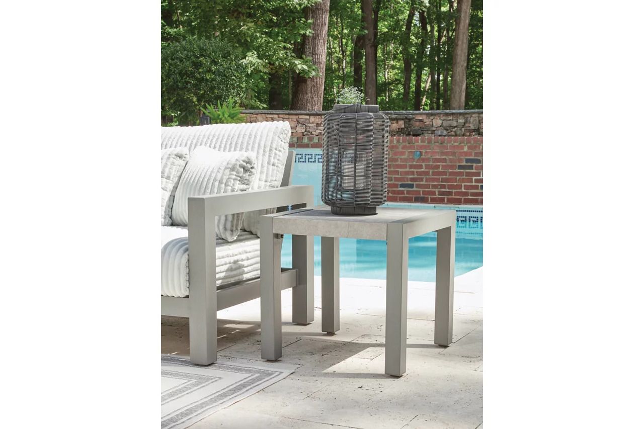 Agoda Pearl Outdoor End Table In Gray NCP695702