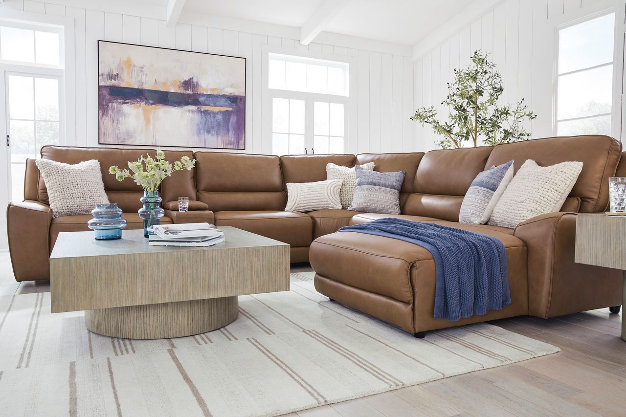 Spear Hill 3-Piece RAF Reclining Sofa Chaise In Caramel NCU62606S22