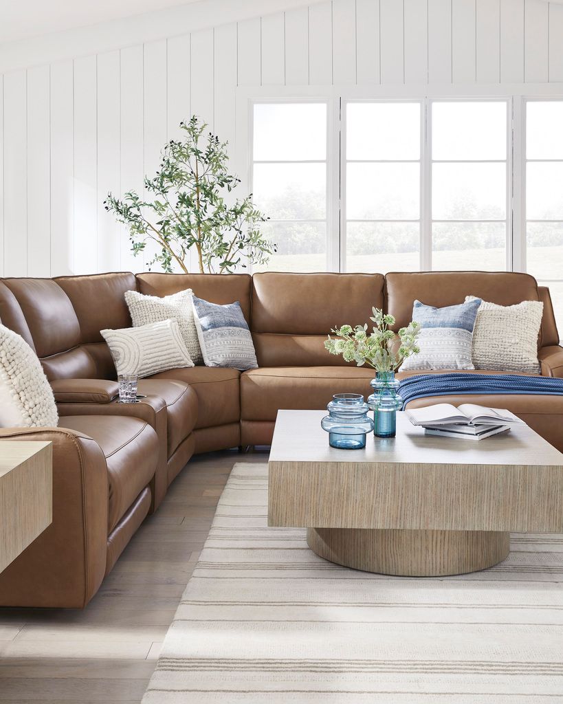 Spear Hill 3-Piece RAF Reclining Sofa Chaise In Caramel NCU62606S22