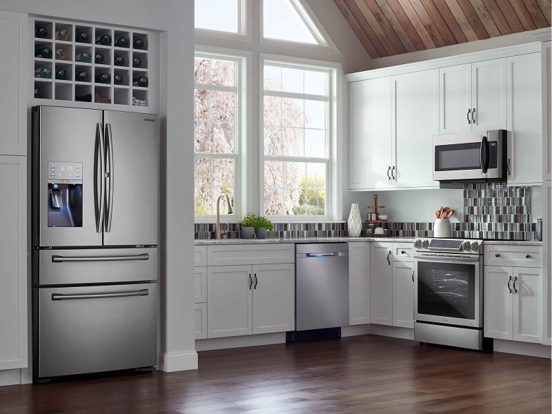 5.8 cu. ft. Slide-in Electric Range with Dual Convection NE58K9500SGAA