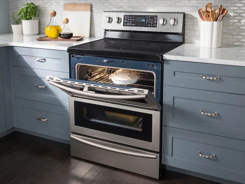 5.9 cu. ft. Freestanding Electric Range with Flex Duo & Dual Door NE59J7850WSAA