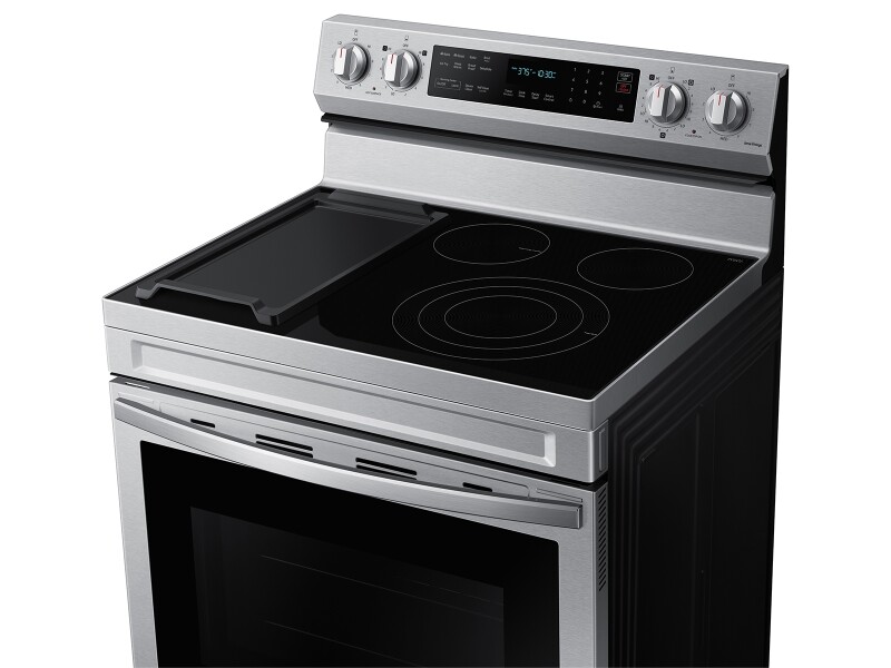 Freestanding Electric RangeENERGY STARĀ® Certified | Wi-Fi | 6.3 cu.ft. NE63D6711SRAA