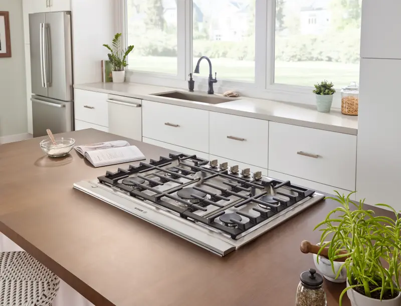 800 Series Gas Cooktop 30" NGM8056UC
