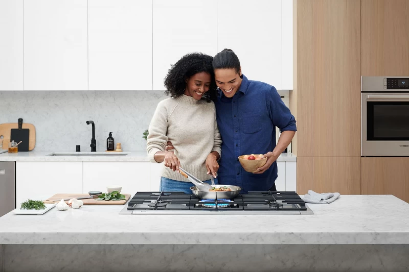800 Series Gas Cooktop NGM8658UC