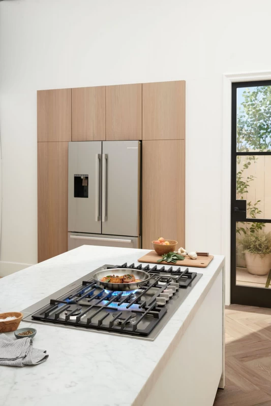 800 Series Gas Cooktop NGM8658UC