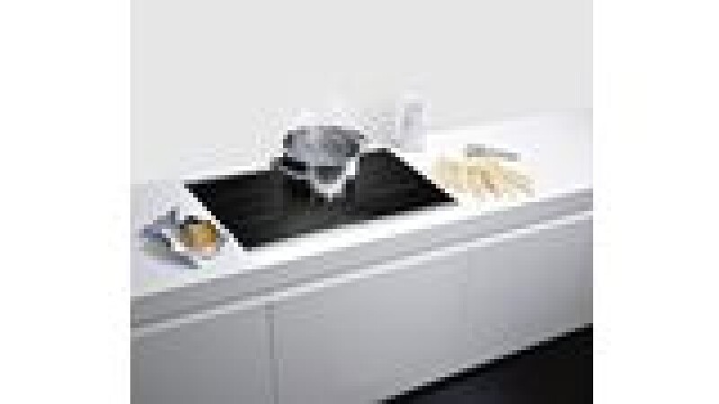 Series 6 Induction Cooktop 36'' Black, surface mount with frame NIT8666SUC
