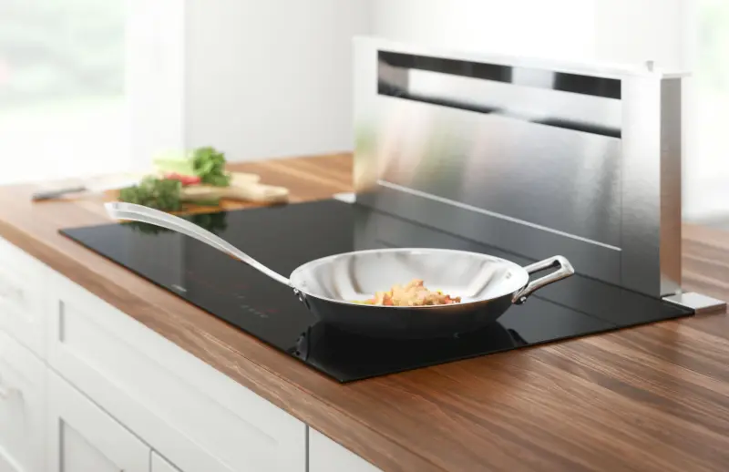 800 Series Induction Cooktop36'' Black NIT8669UC