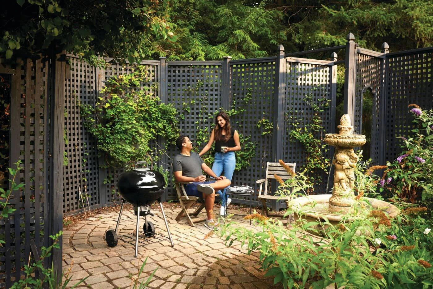 Premium 22 Charcoal Kettle 22-inch Kettle Grill NK22KLEG3