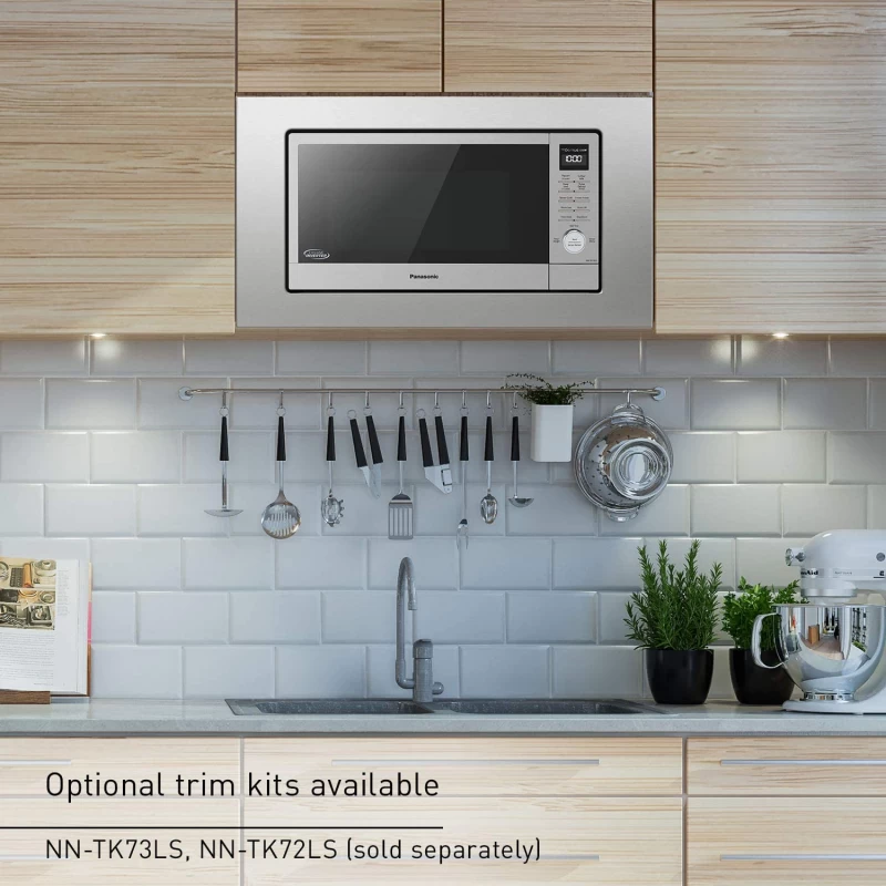 1.6 CuFt 1250 Watt SD78LS Microwave with Cyclonic Wave Inverter NNSD78LS