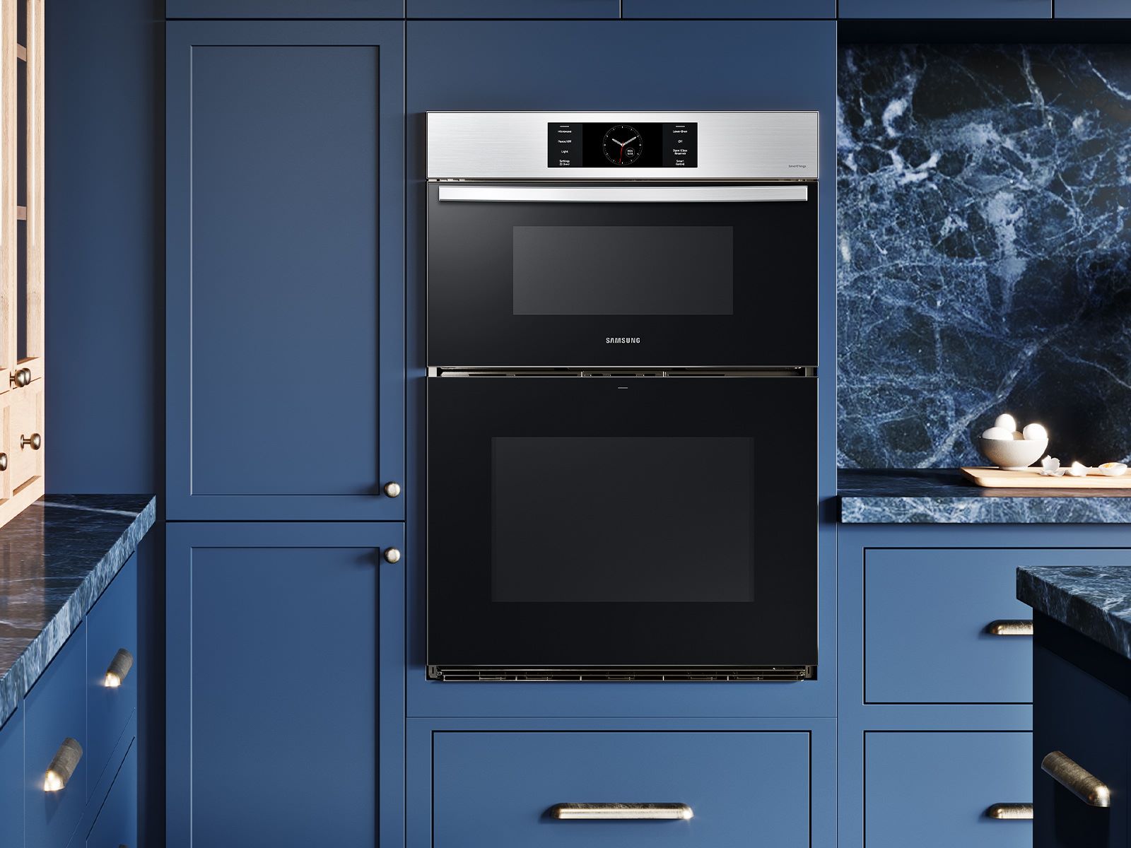 Bespoke Combi Wall Oven NQ70CG700DSRAA