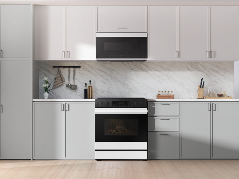 Bespoke Slide-in Electric Range NSE6DB830012AA