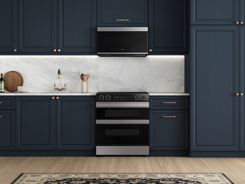 Bespoke Slide-in Electric Range Flex Duo™ | Illuminated Precision Knobs 6.3 cu.ft. NSE6DG8550SRAA