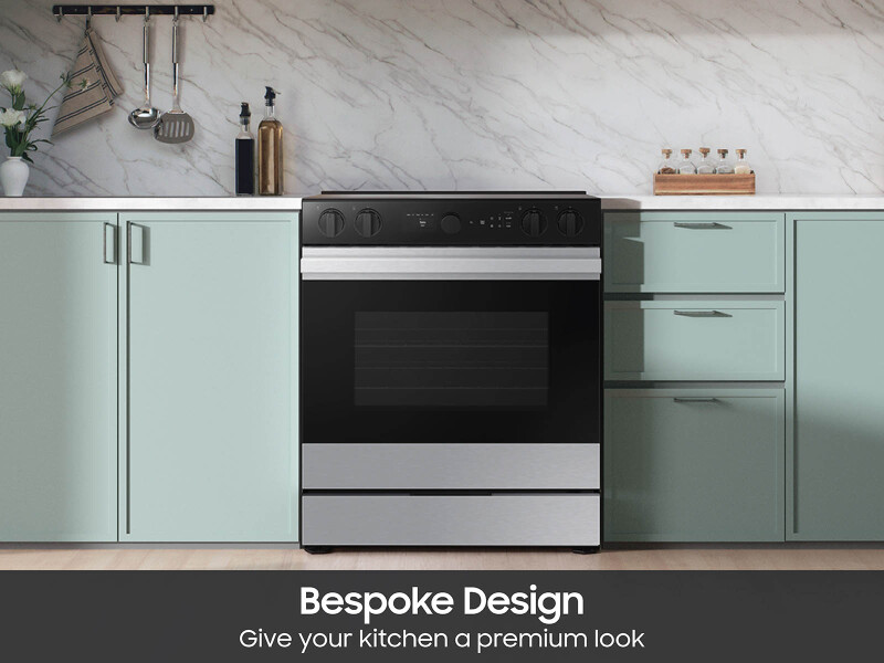 Bespoke Slide-in Electric Range Smart Oven Camera | Illuminated Precision Knobs 6.3 cu.ft. NSE6DG8700SRAA