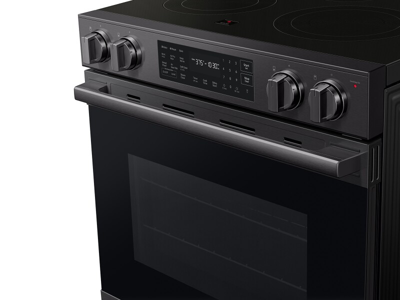 Bespoke Smart Slide-in Electric Range Pro Style Design | Air Fry Max True Convection NSE80H63SEAA