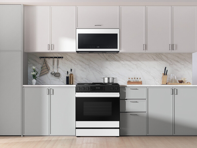 Bespoke Slide-in Gas Range NSG6DB830012AA