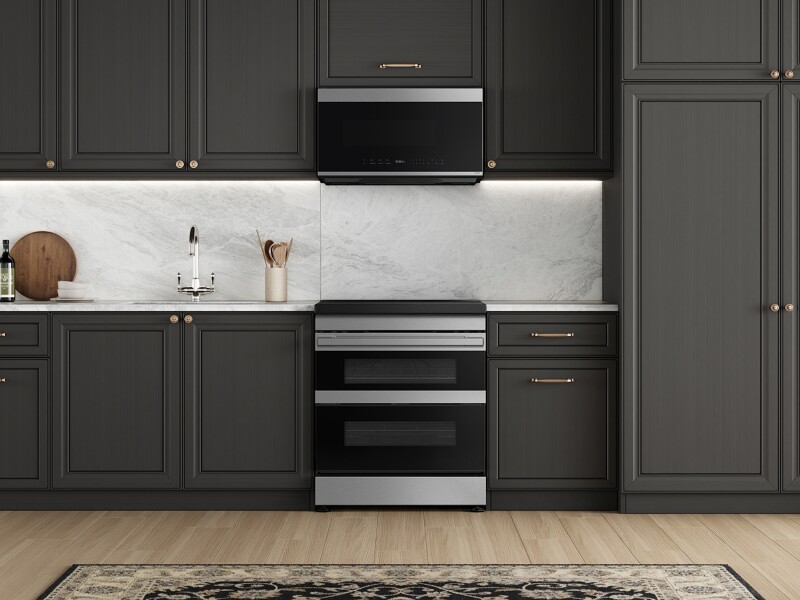 Bespoke Slide-in Induction Range NSI6DG9550SRAA