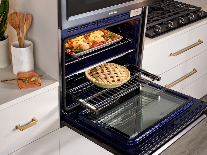 30" Smart Double Wall Oven with Flex Duo™ in Black Stainless Steel NV51K7770DGAA