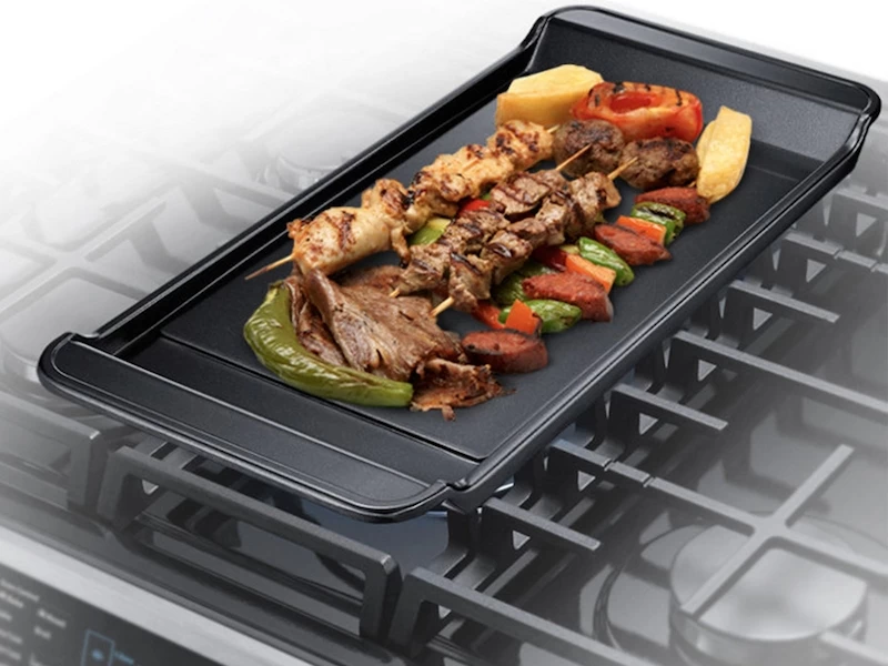 5.8 cu. ft. Slide-in Gas Range with Convection NX58M9420SSAA