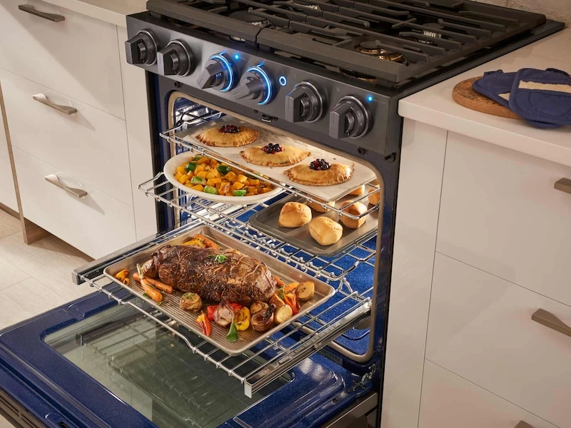 5.8 cu. ft. 30" Chef Collection Professional Gas Range with Dual Convection NX58M9960PMAA