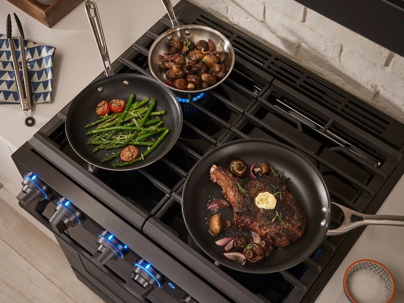 5.8 cu. ft. 30" Chef Collection Professional Gas Range with Dual Convection NX58M9960PMAA