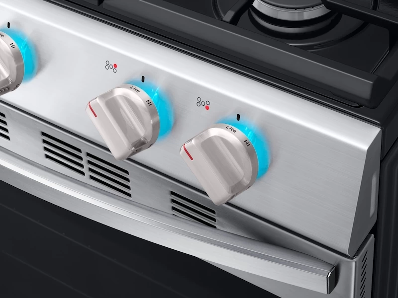 5.8 cu. ft. Freestanding Gas Range with True Convection NX58R6631SSAA