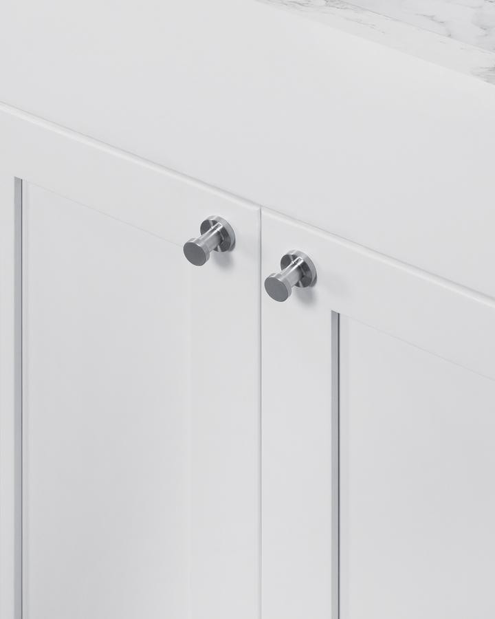 Minibar with In-Room Safe OASISWH33