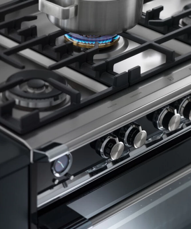 Dual Fuel Range, 36", 5 Burners, Self-cleaning view 9
