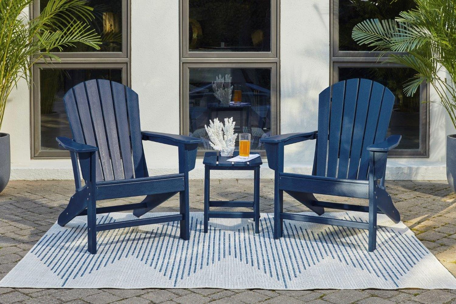Sundown Treasure Blue Outdoor End Table P009703