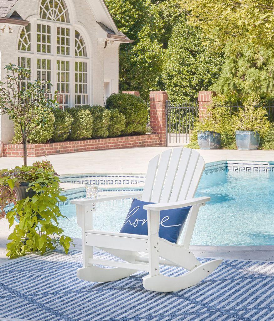 Sundown Treasure Outdoor Rocking Chair In White P011827