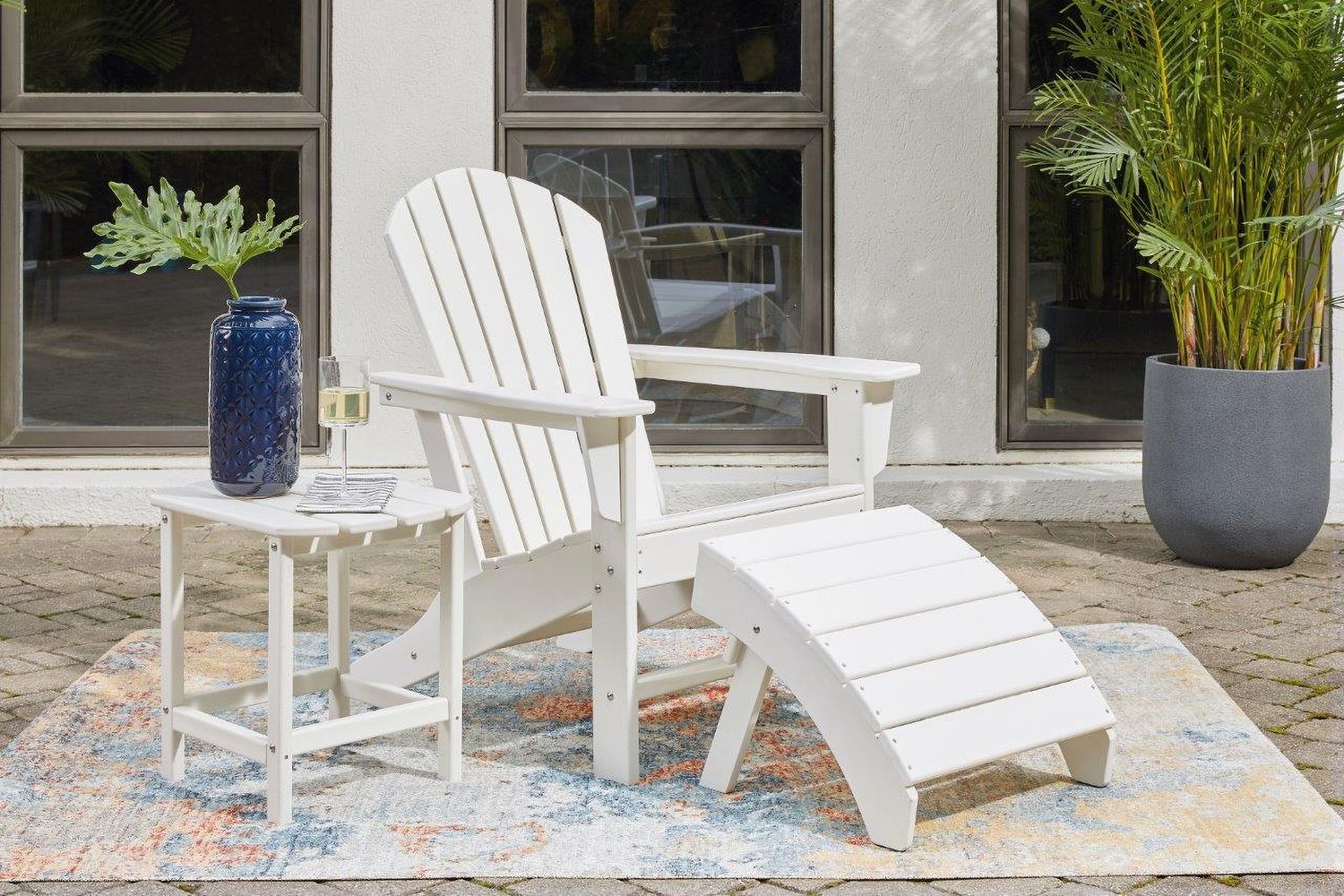 Sundown Treasure Outdoor Conversation Set In White P011P1