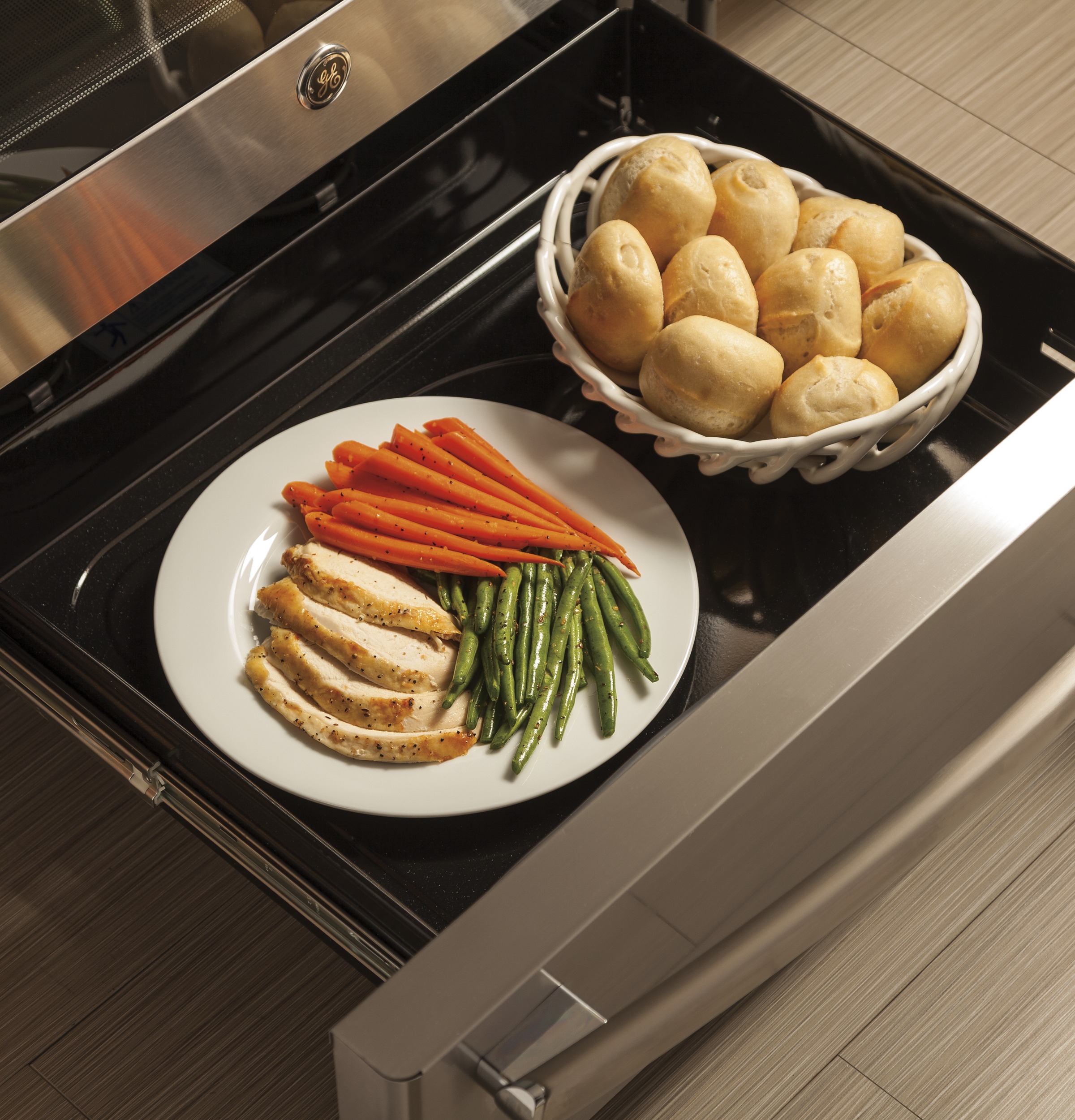 30" Smart Dual-Fuel Free-Standing Convection Range with Warming Drawer P2B940SEJSS, product image 8 of 24