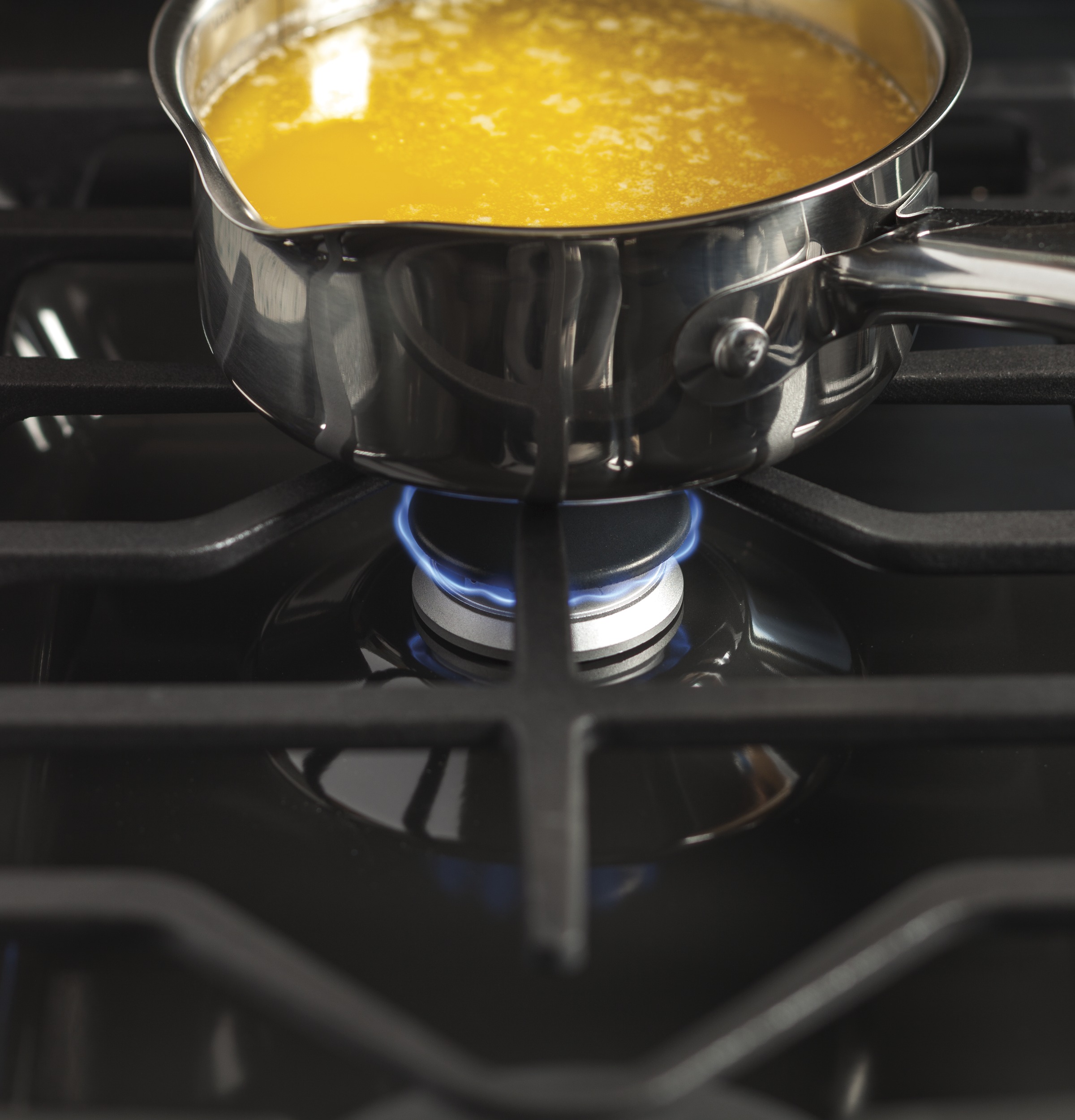 30" Smart Dual-Fuel Free-Standing Convection Range with Warming Drawer P2B940SEJSS, product image 15 of 24