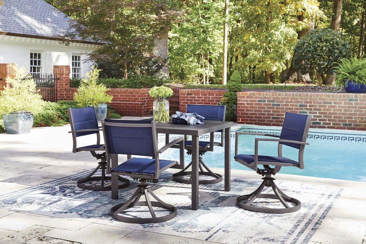Point Bonita Outdoor Dining Table In Gray P326615