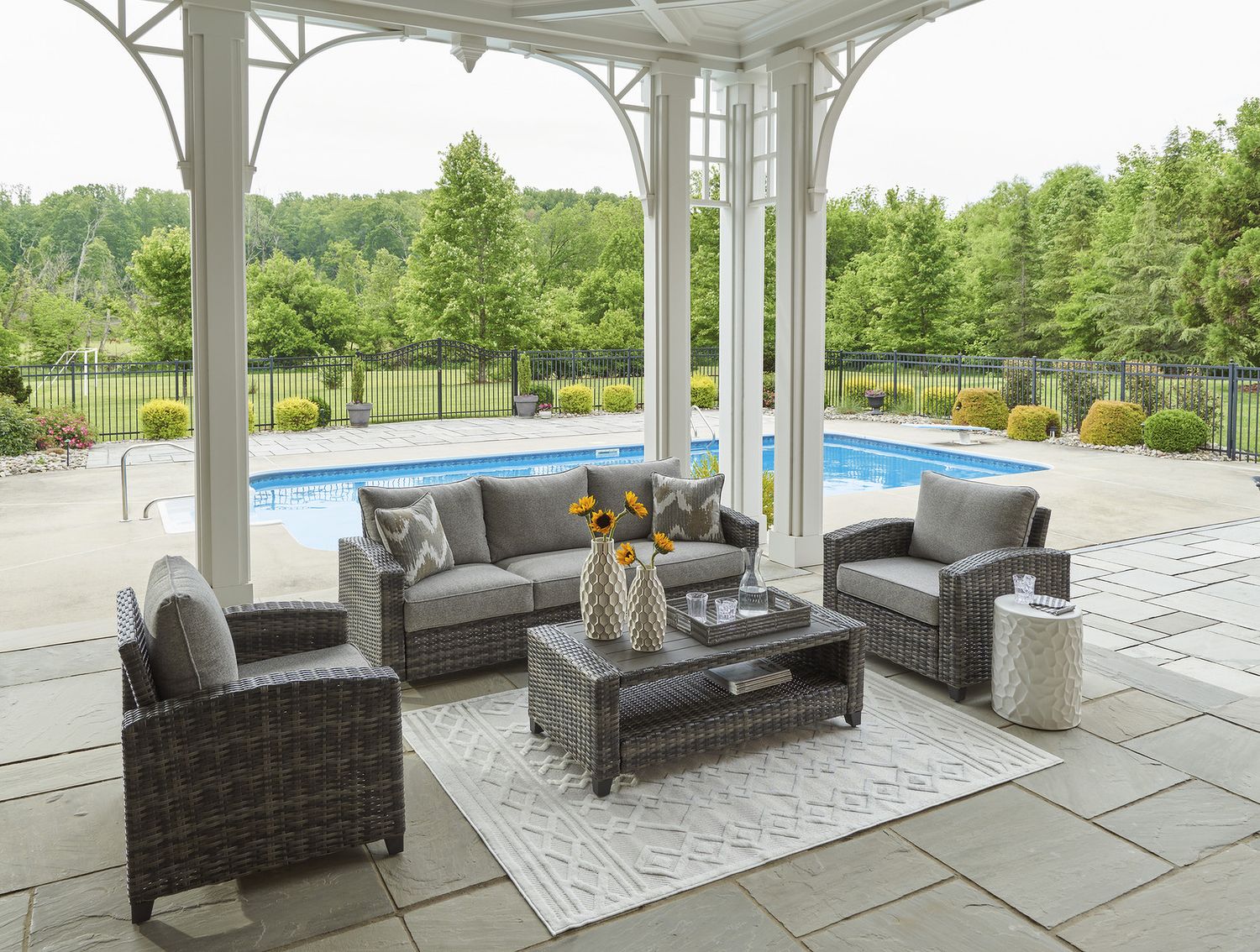Oasis Court Gray Outdoor Set P335081