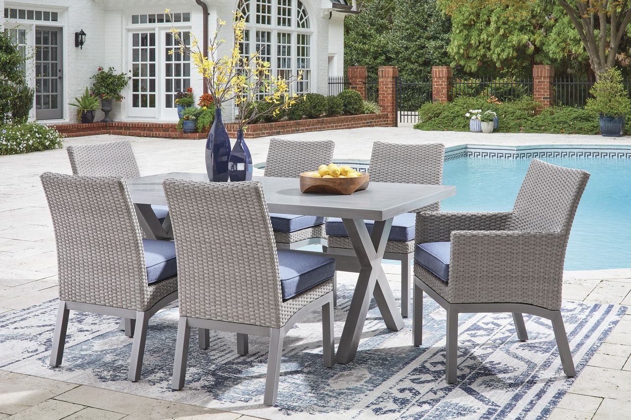 Dillon Beach Rectangular Outdoor Dining Table In Gray P418625