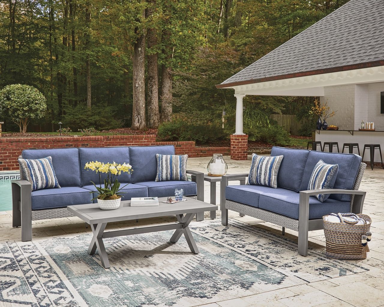 Dillon Beach Outdoor Coffee Table In Gray P418701
