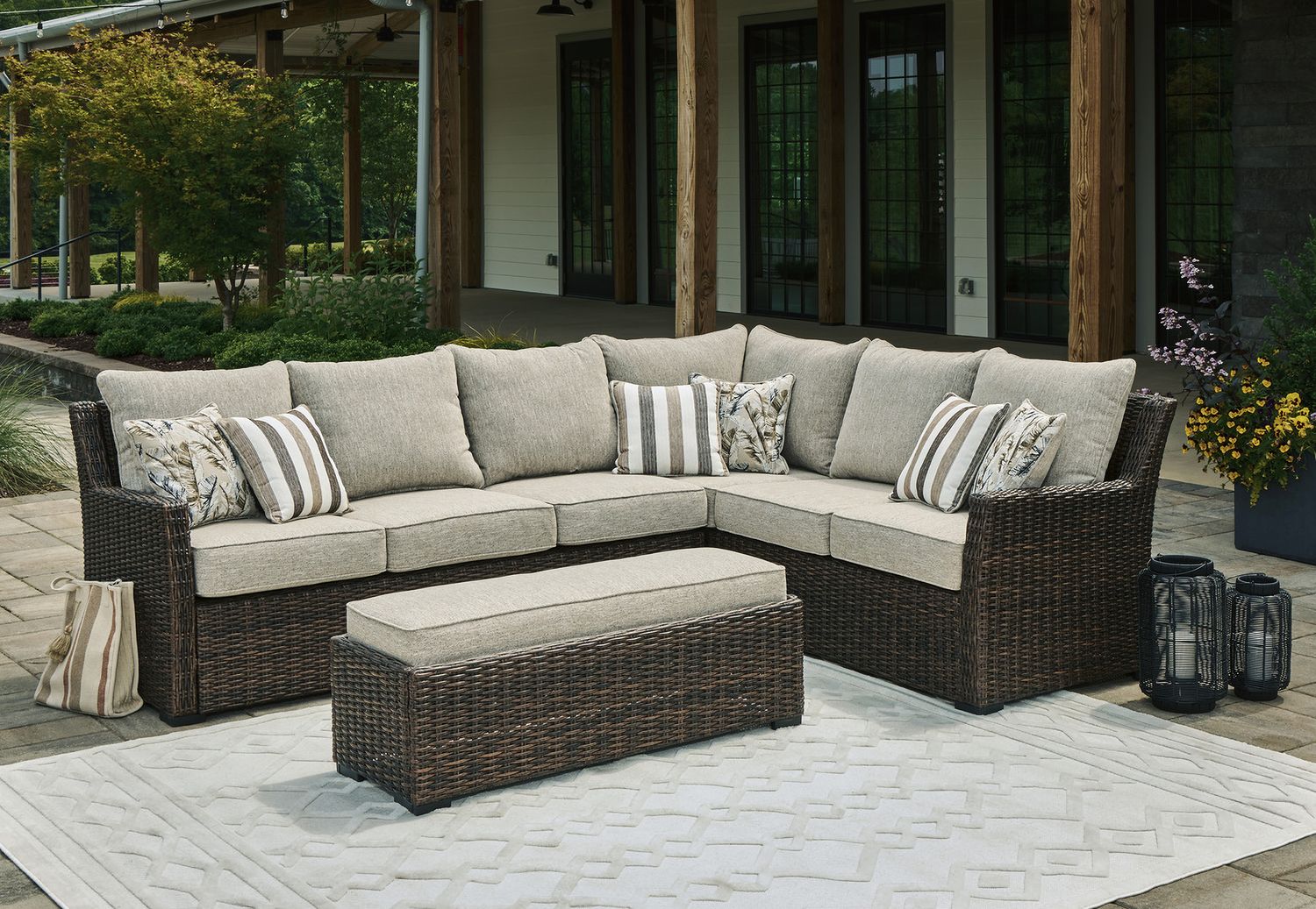 Brook Ranch Brown Sofa Sectional P465822