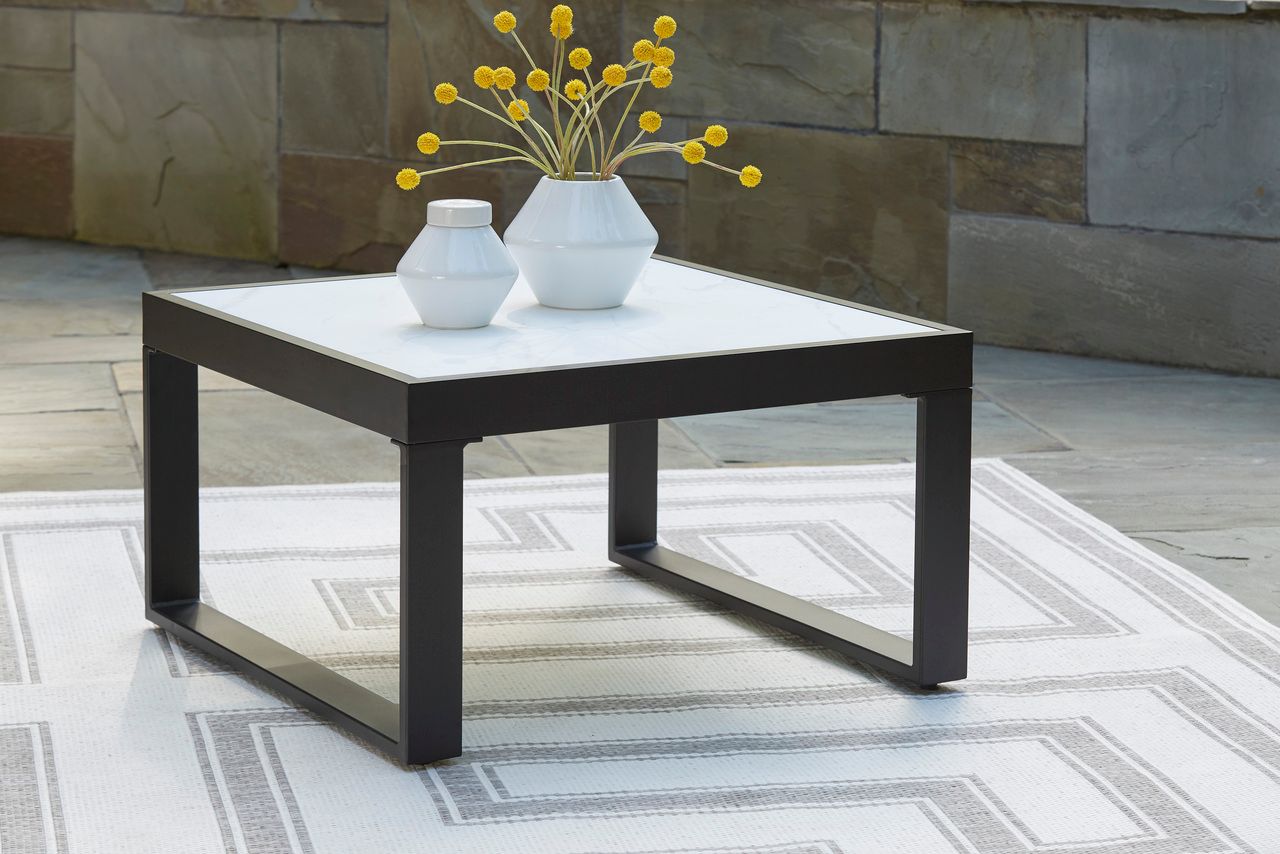 Beachloft Outdoor Coffee Table In Black and Gray P490708