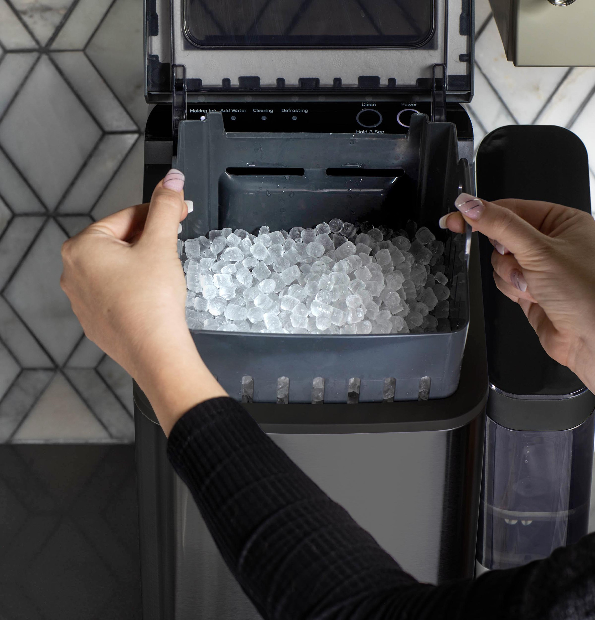 Opal1.0 Nugget Ice Maker With Side Tank P4INSASBVTS