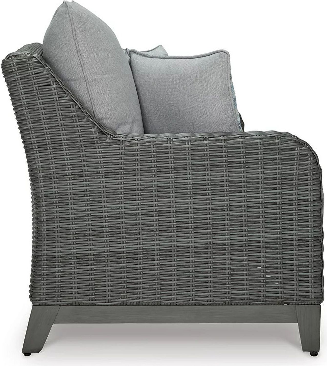 Elite Park Gray Loveseat W/Cushion P518835