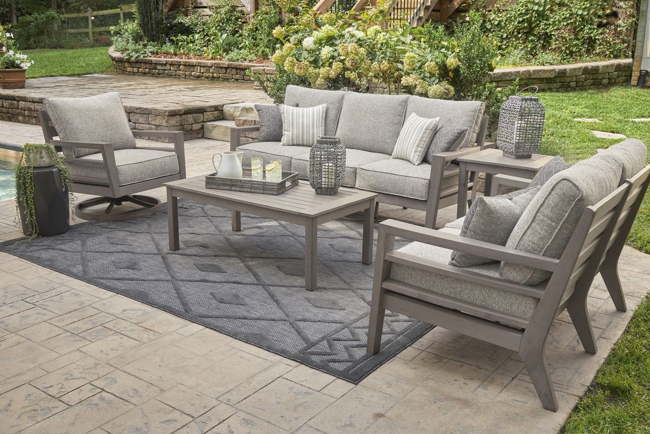 Hillside Barn Brown Outdoor Coffee Table P564701