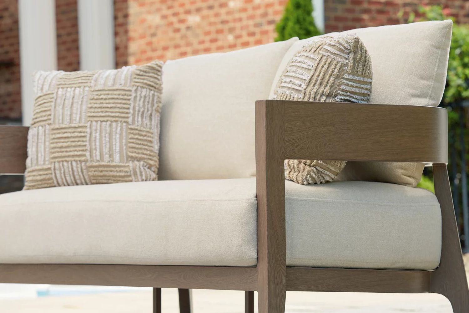 Serene Bay Outdoor Loveseat with Cushion In White and Dark Brown P671835
