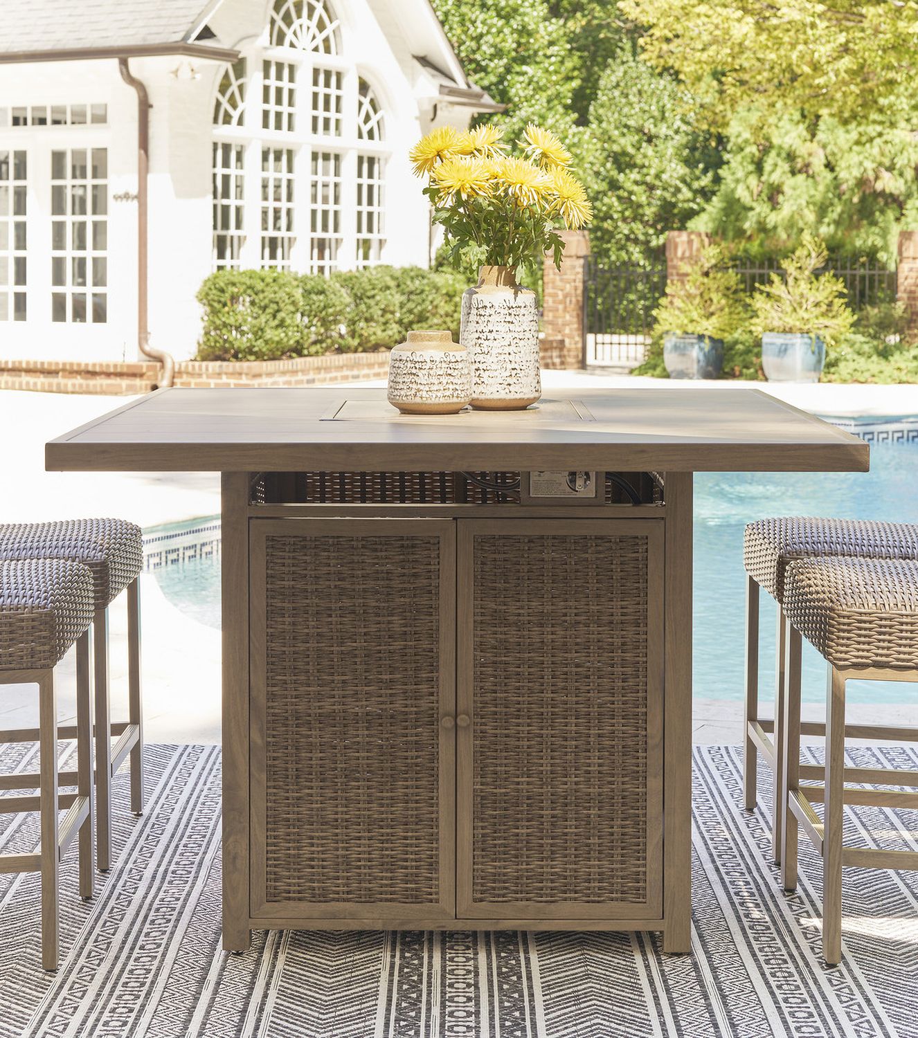 Walton Bridge Driftwood Outdoor Bar Table Set P749P1