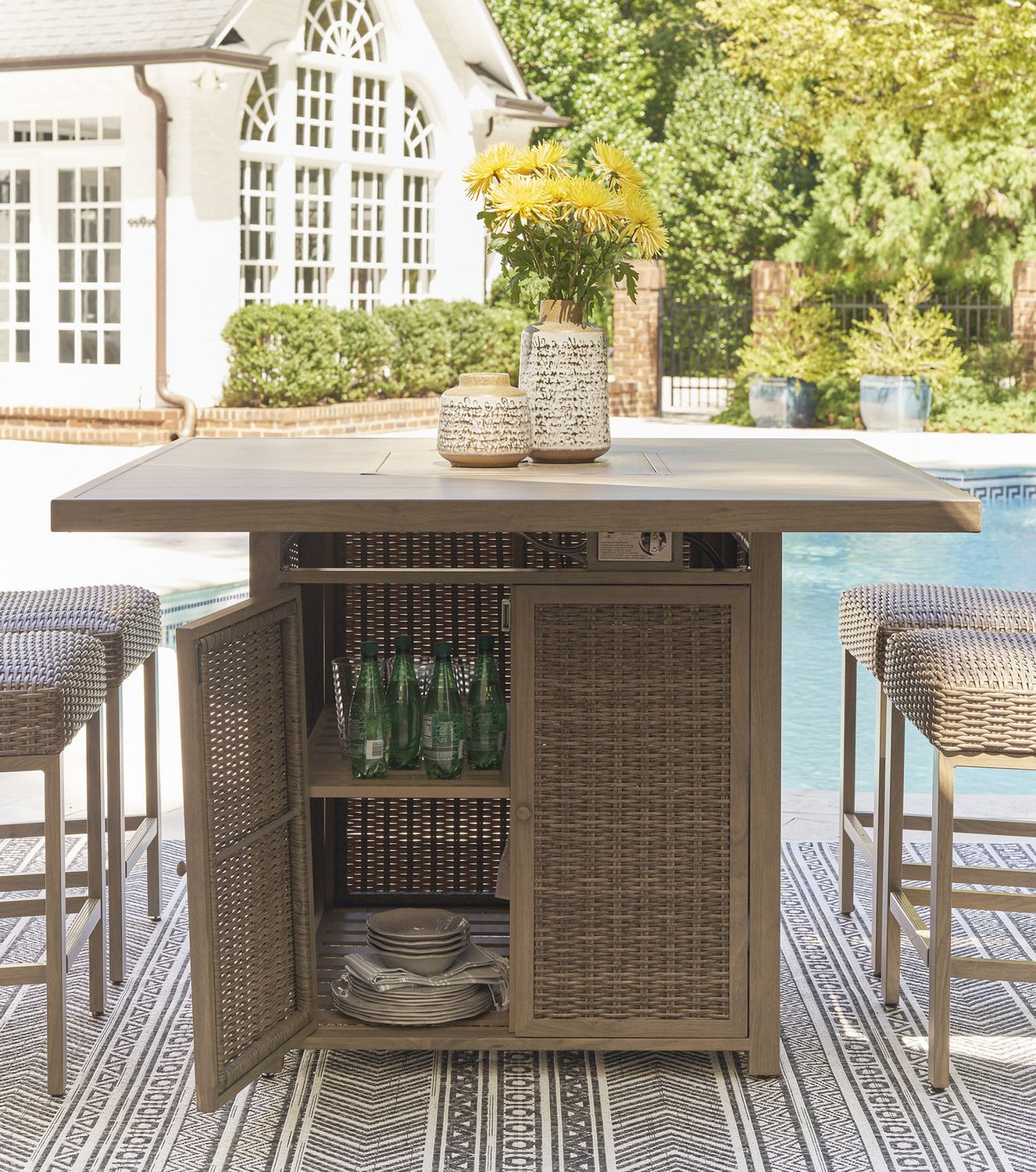 Walton Bridge Driftwood Outdoor Bar Table Set P749P1
